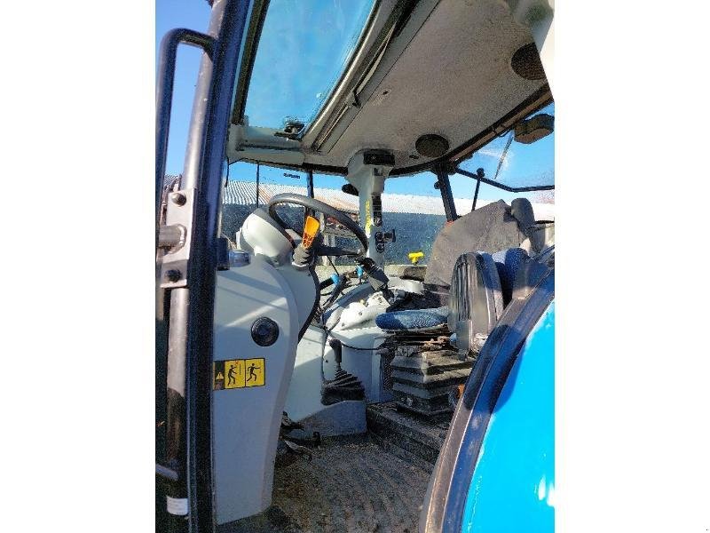 Traktor des Typs New Holland T5105DC, Gebrauchtmaschine in PONTIVY (Bild 6)