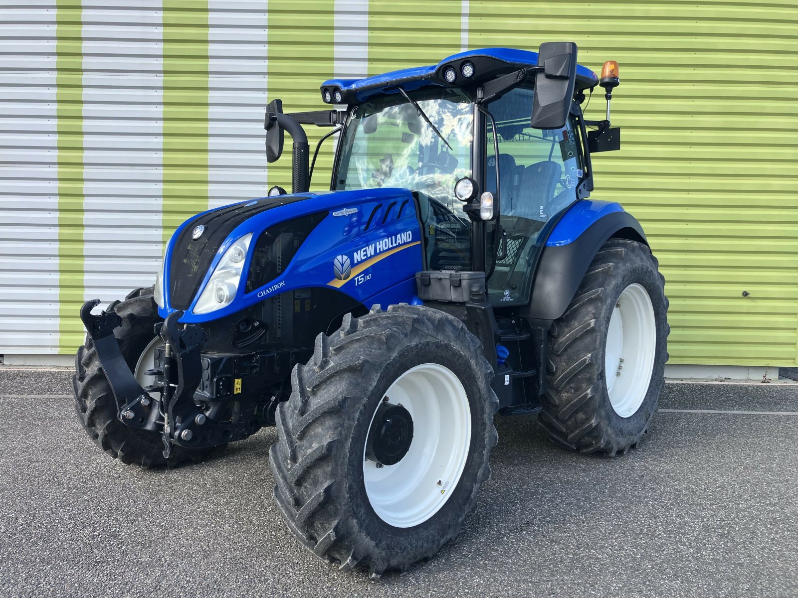 Traktor typu New Holland T5.110 AC, Gebrauchtmaschine v Gardonne (Obrázek 1)