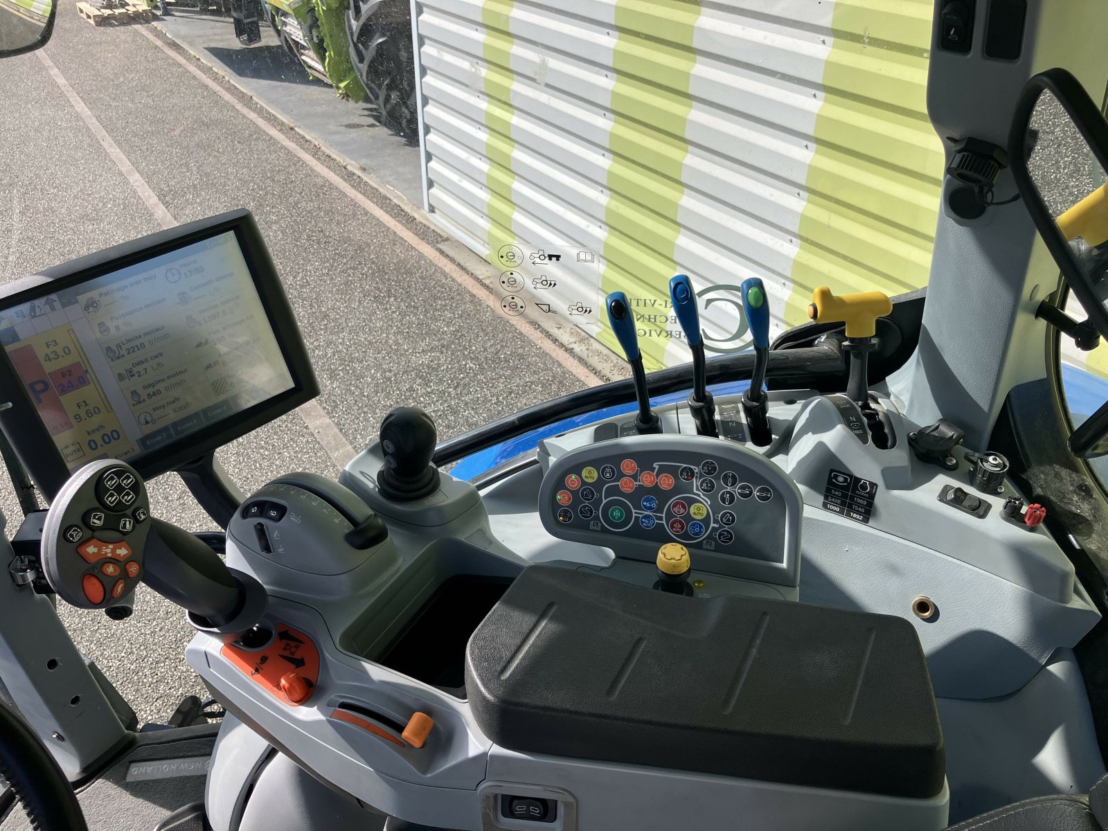 Traktor typu New Holland T5.110 AC, Gebrauchtmaschine v Gardonne (Obrázek 10)