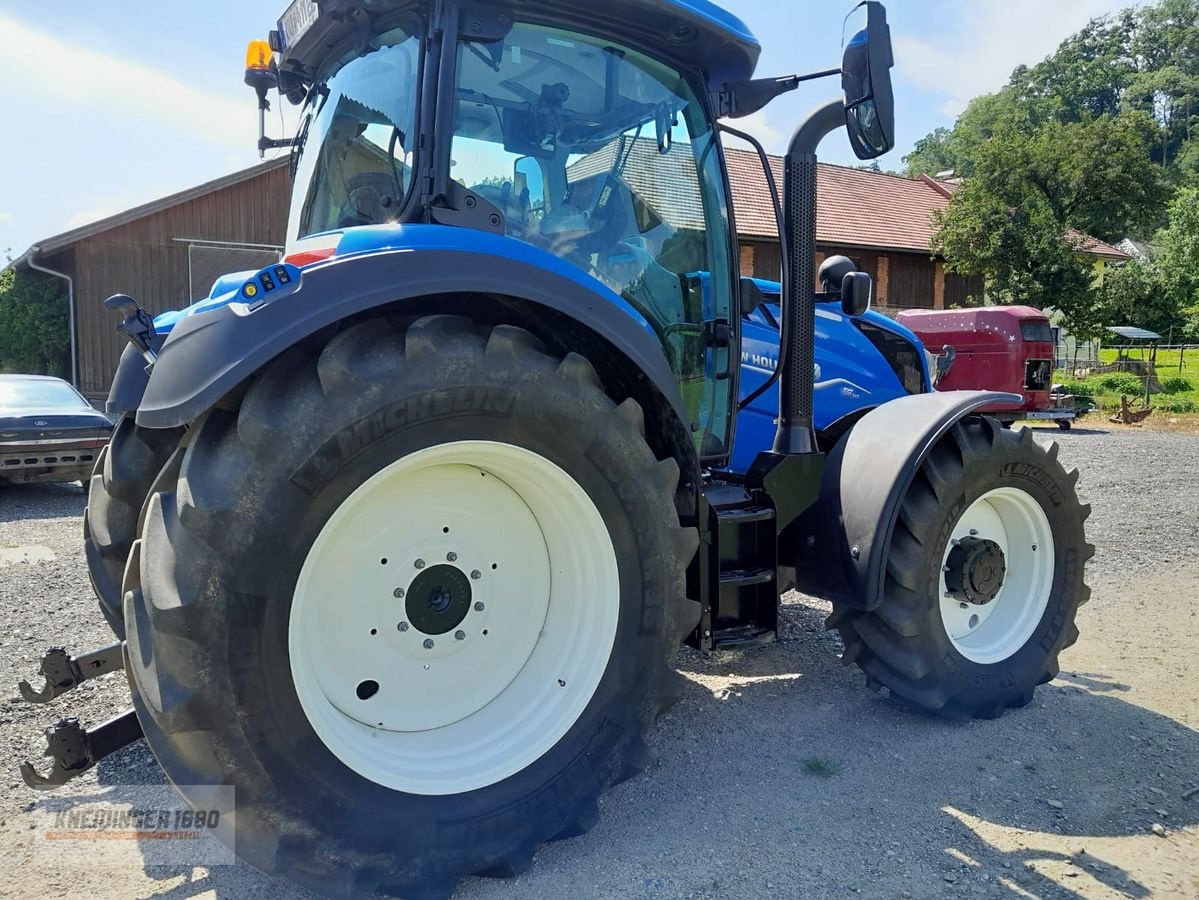 Traktor of the type New Holland T5.110 DC, Gebrauchtmaschine in Altenfelden (Picture 5)