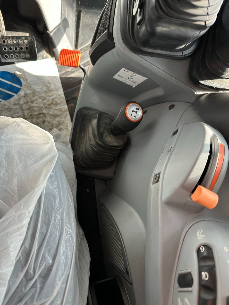 Traktor типа New Holland T5.110 DC, Gebrauchtmaschine в MORHANGE (Фотография 8)