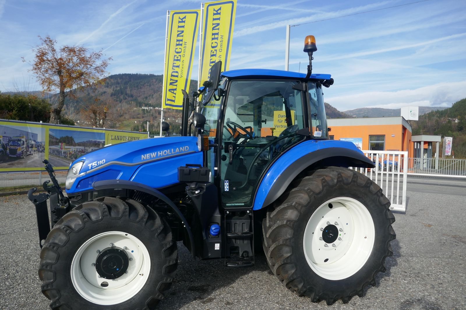 Traktor of the type New Holland T5.110 Dual Command, Gebrauchtmaschine in Villach (Picture 15)