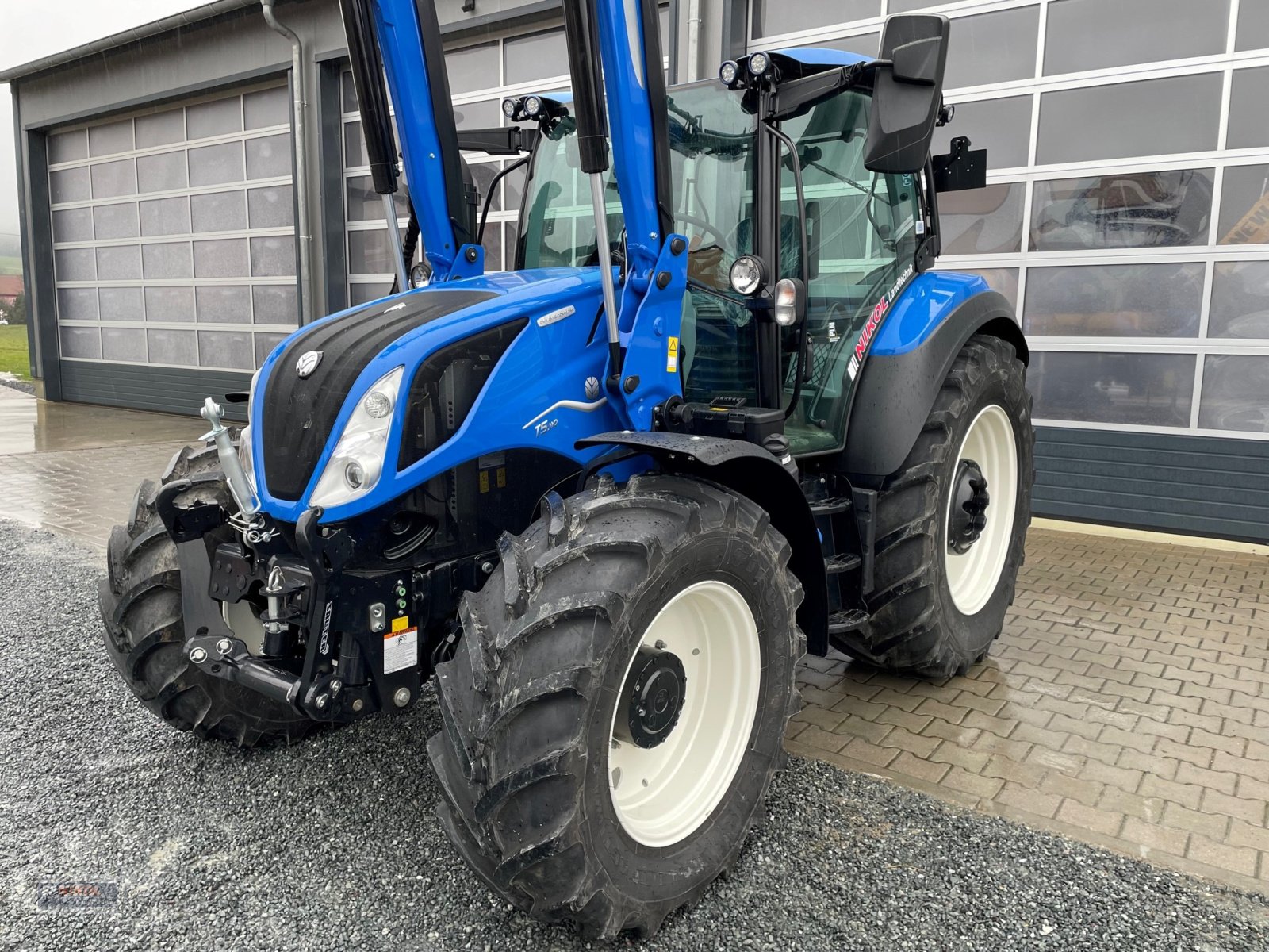 Traktor des Typs New Holland T5.110 Dynamic Command - Demo, Gebrauchtmaschine in Lichtenfels (Bild 2)