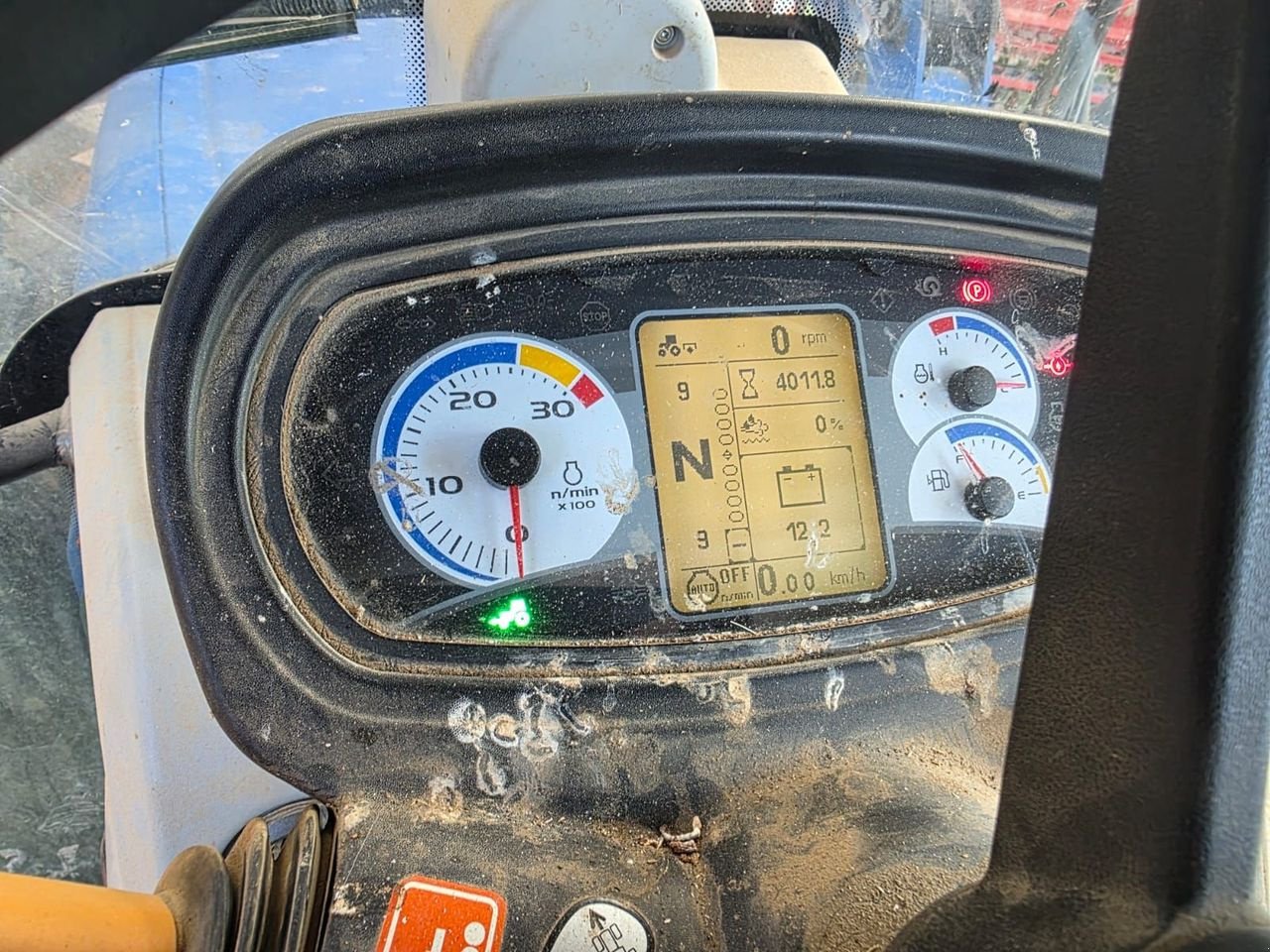 Traktor типа New Holland T5.110 EC, Gebrauchtmaschine в Chauvoncourt (Фотография 5)