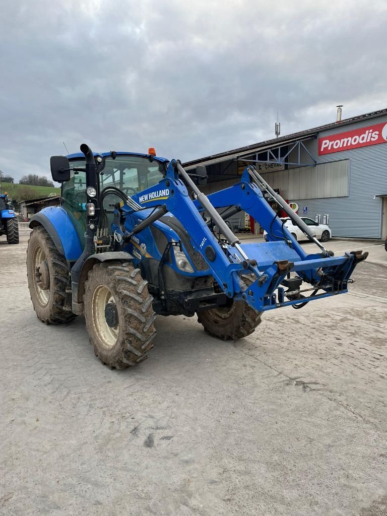 Traktor типа New Holland T5.110 EC, Gebrauchtmaschine в Saint-Nabord (Фотография 1)