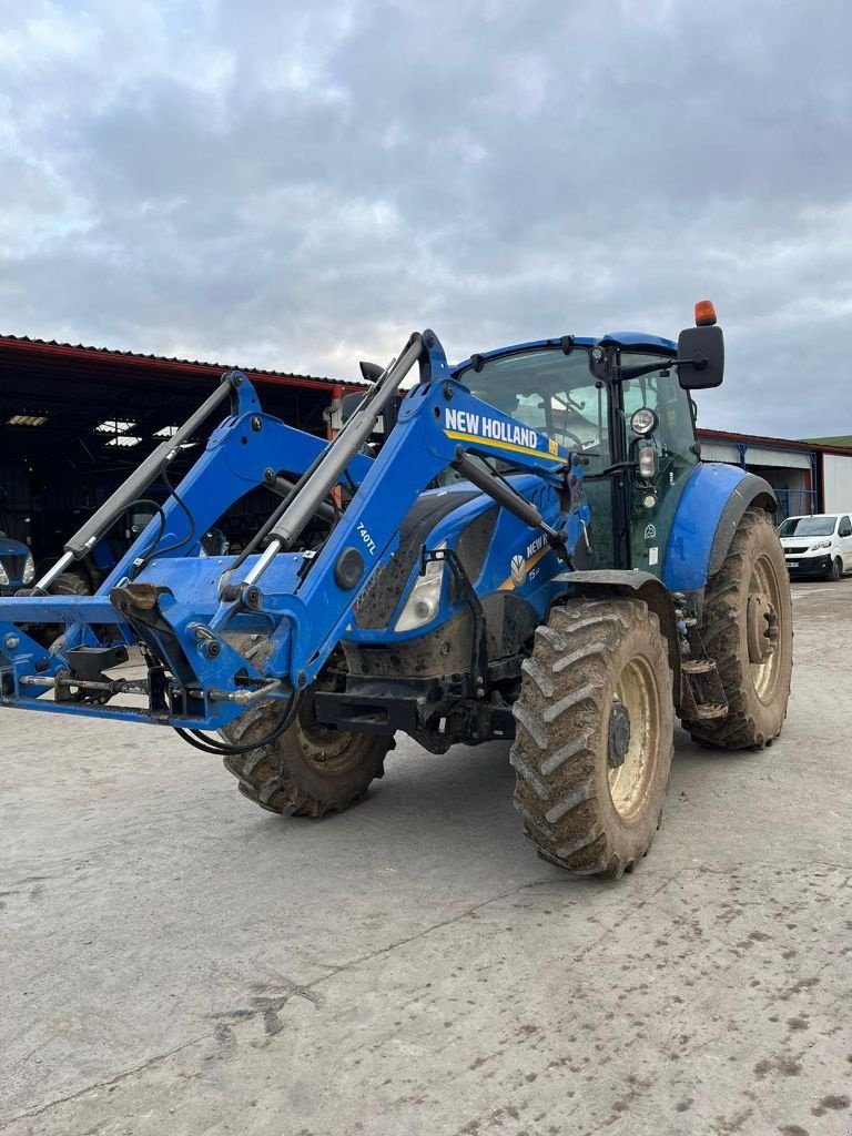 Traktor типа New Holland T5.110 EC, Gebrauchtmaschine в Saint-Nabord (Фотография 2)