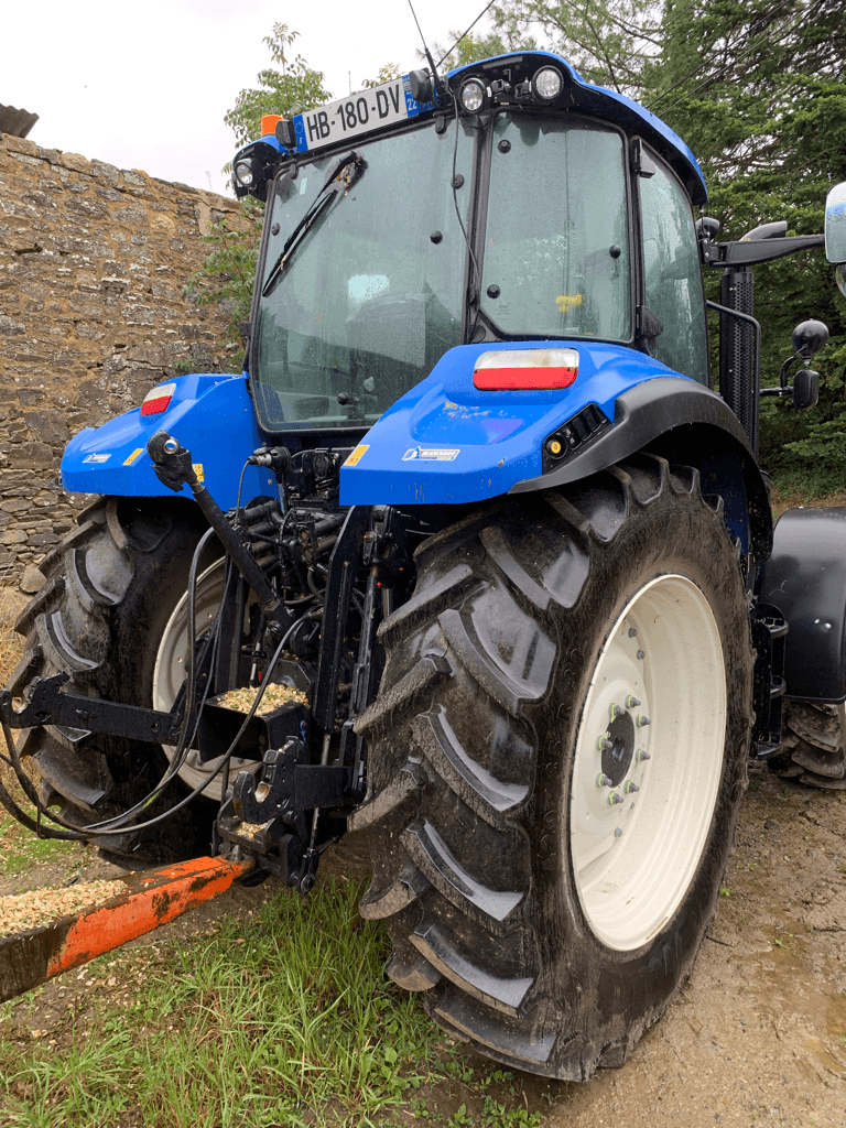 Traktor Türe ait New Holland T5.110 ELECTRO COMMAND, Gebrauchtmaschine içinde TREMEUR (resim 2)