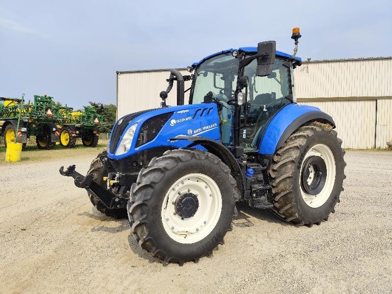 Traktor of the type New Holland T5.110, Gebrauchtmaschine in SAINT GENEST D'AMBIERE (Picture 2)