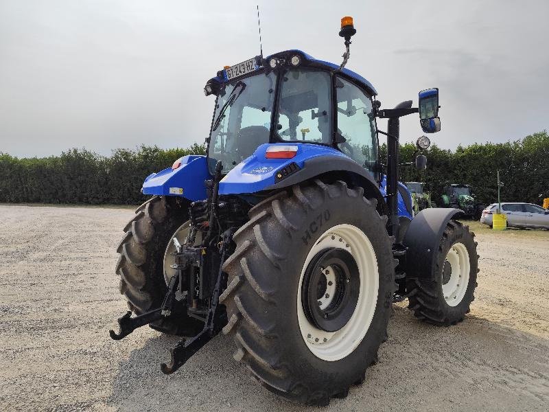 Traktor of the type New Holland T5.110, Gebrauchtmaschine in SAINT GENEST D'AMBIERE (Picture 8)