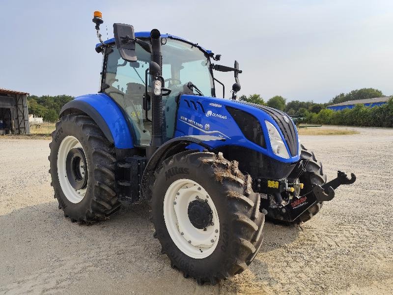 Traktor of the type New Holland T5.110, Gebrauchtmaschine in SAINT GENEST D'AMBIERE (Picture 4)