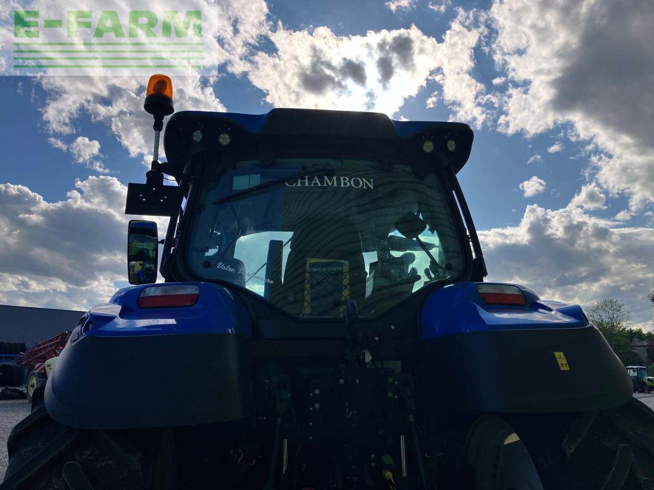 Traktor Türe ait New Holland t5.110, Gebrauchtmaschine içinde AILLAS (33 - GIRONDE) (resim 4)