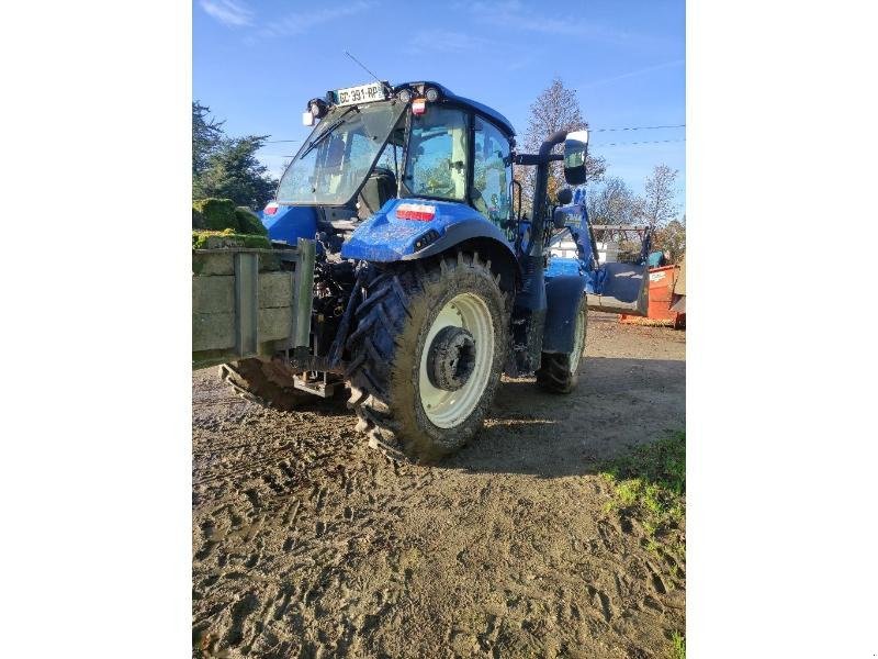 Traktor of the type New Holland T5110EC, Gebrauchtmaschine in PLUMELEC (Picture 3)