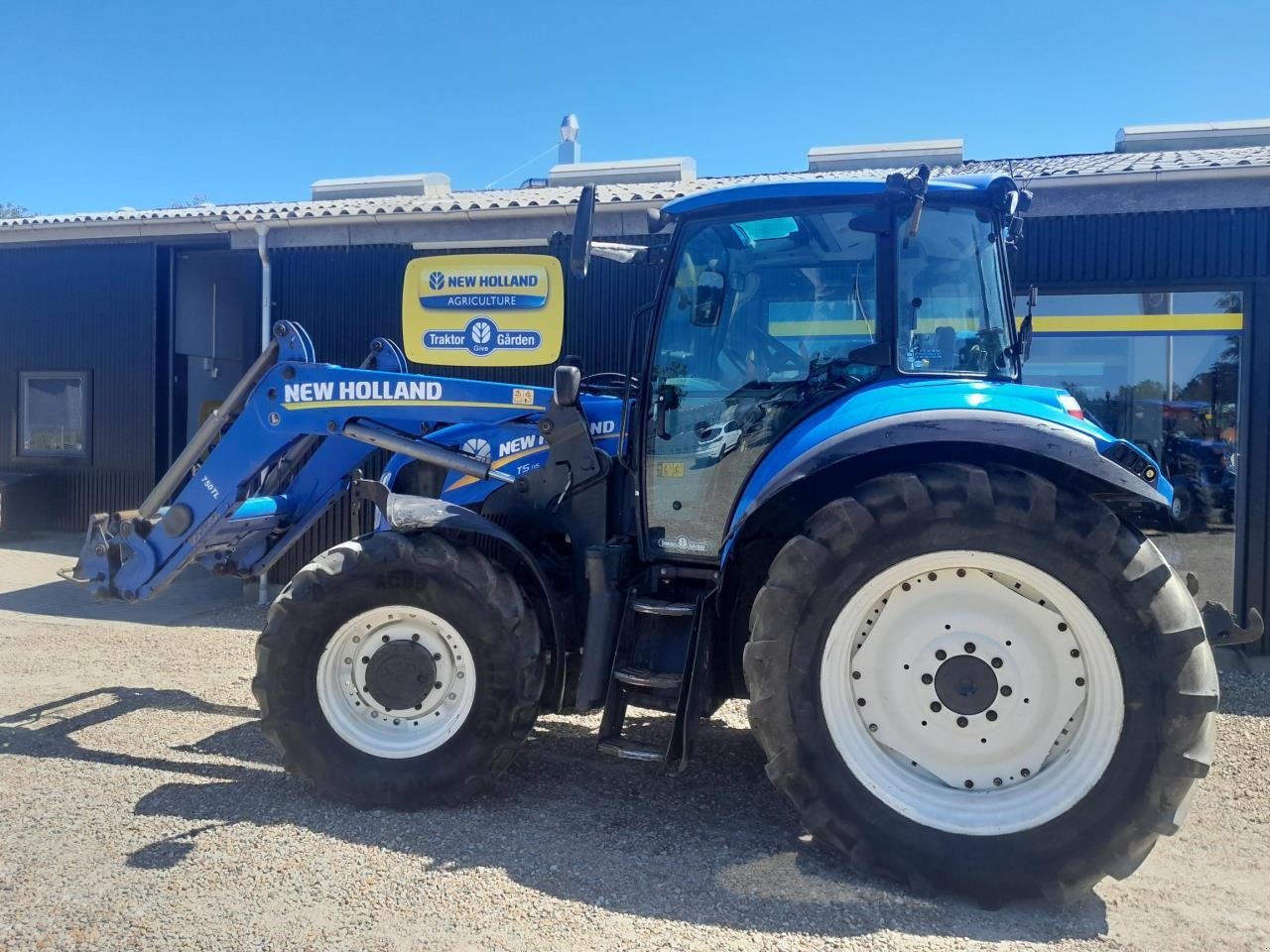 Traktor tipa New Holland T5.115 MED LÆSSER, Gebrauchtmaschine u Give (Slika 1)