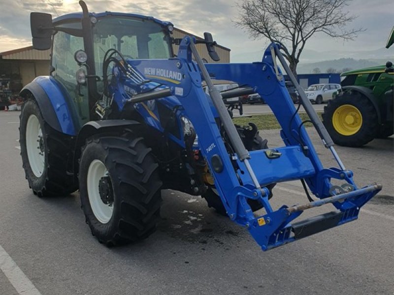 Traktor of the type New Holland T5.115, Gebrauchtmaschine in Chavornay (Picture 1)