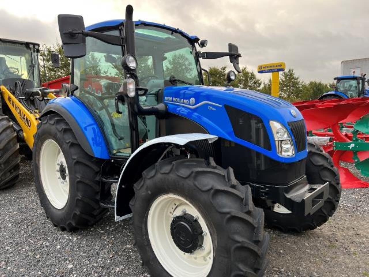 Traktor van het type New Holland T5.120 DC 1.5 CAB V, Gebrauchtmaschine in Hadsten (Foto 2)