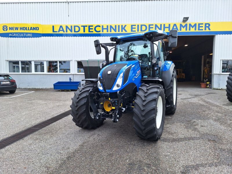 Traktor of the type New Holland T5.120 DC (Stage V), Neumaschine in Burgkirchen (Picture 1)