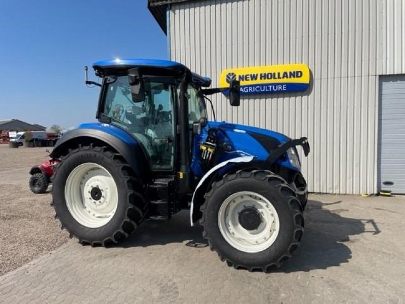 Traktor of the type New Holland T5.120  DC, Gebrauchtmaschine in Rødding (Picture 1)