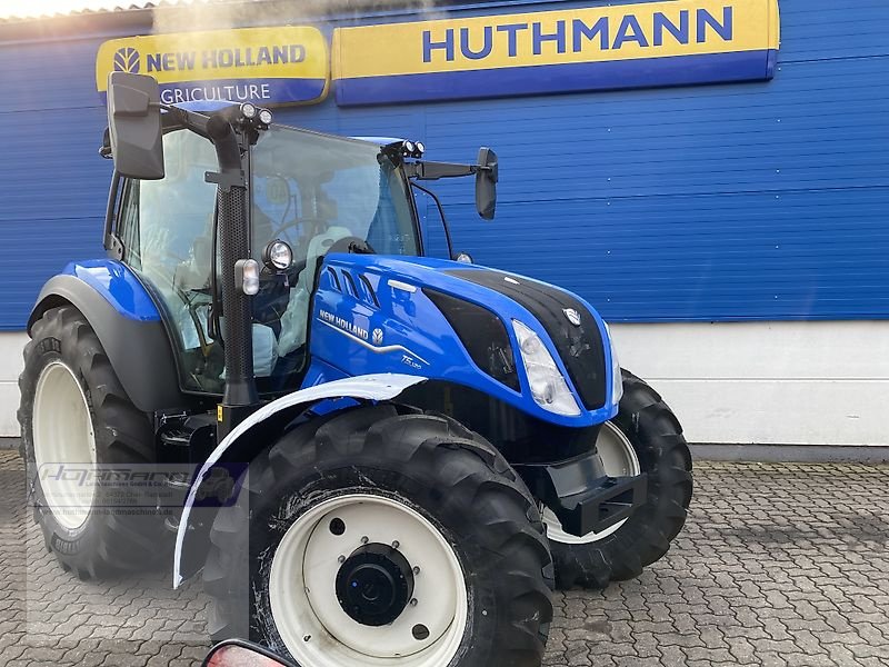 Traktor of the type New Holland T5.120 DC, Neumaschine in Ober-Ramstadt (Picture 1)