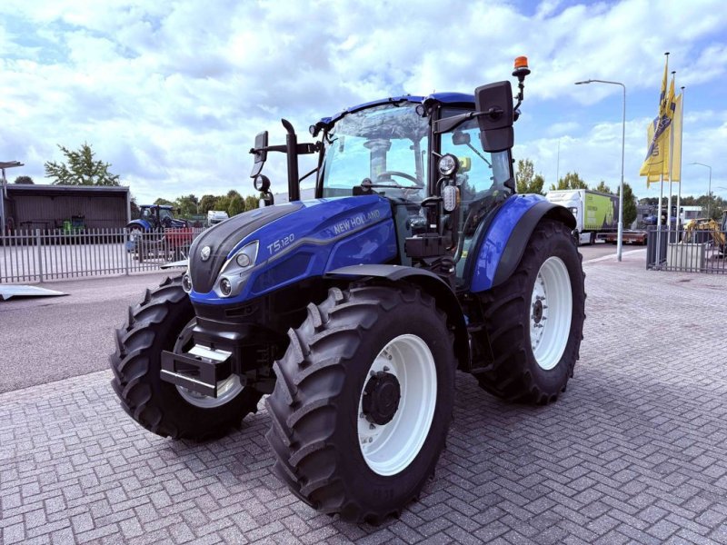 Traktor του τύπου New Holland T5.120 Dual Command HILO, Neumaschine σε BOEKEL (Φωτογραφία 1)