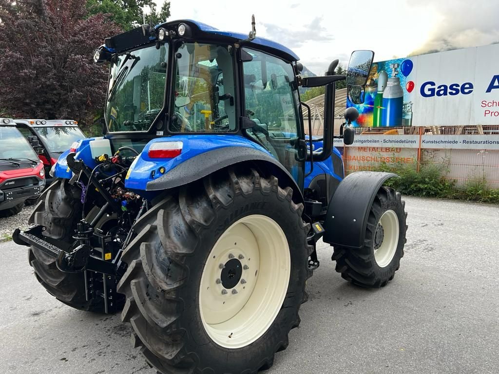 Traktor of the type New Holland T5.120 Dual Command, Neumaschine in Burgkirchen (Picture 8)