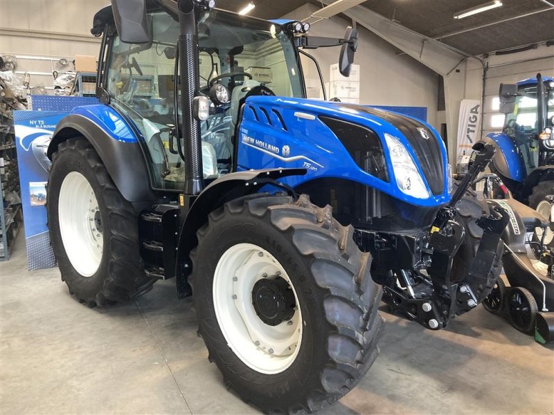 Traktor of the type New Holland T5.120 Dynamic Command Affjedret foraksel, Gebrauchtmaschine in Roskilde (Picture 1)