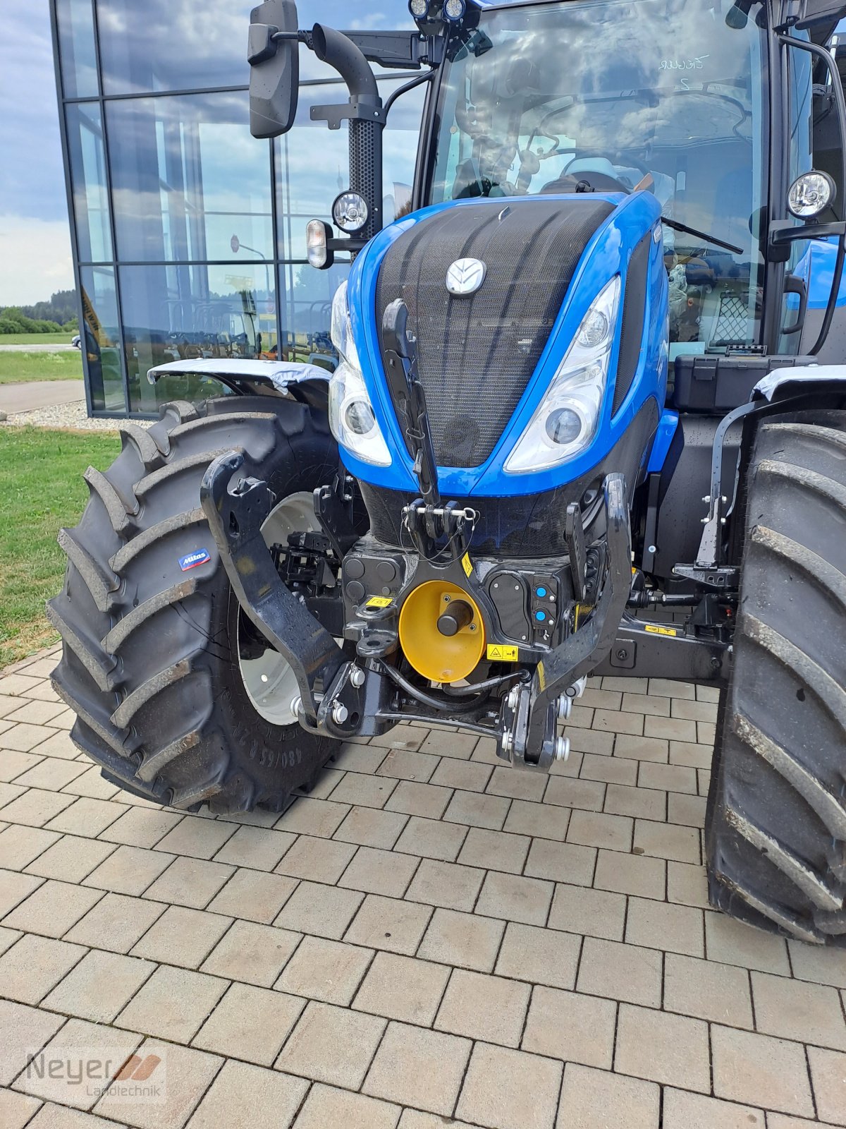 Traktor del tipo New Holland T5.120 Dynamic Command |  BaseTec, Neumaschine In Bad Waldsee Mennisweiler (Immagine 9)