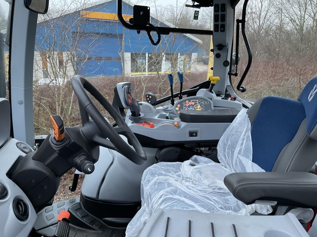 Traktor du type New Holland T5.120 Dynamic Command, Gebrauchtmaschine en Maribo (Photo 5)