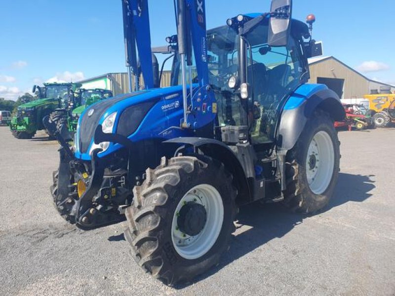 New Holland T5.120 DYNAMIC COMMAND, Gebrauchtmaschine, Imal yılı: 2022, Çalışma saatleri / hektar: 980 (resim 1) Traktor Türe ait New Holland T5.120 DYNAMIC COMMAND, Gebrauchtmaschine içinde DOMFRONT (resim 1)