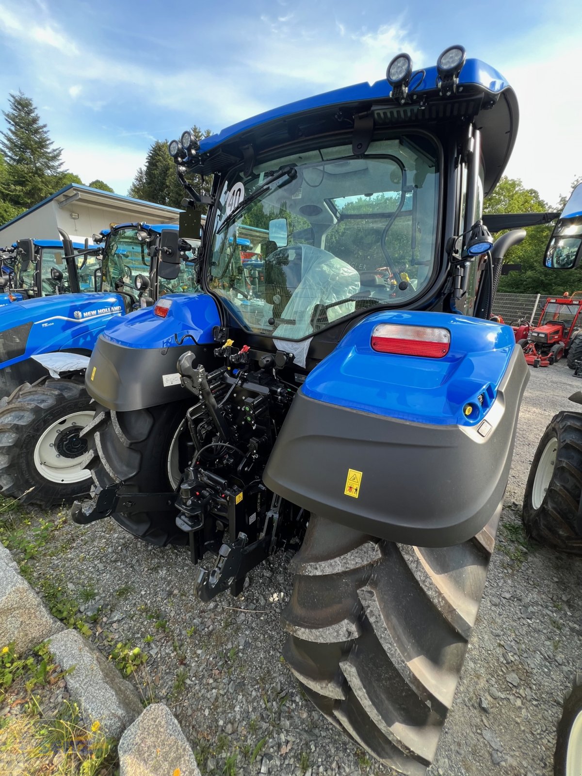 Traktor des Typs New Holland T5.120 Dynamic Command, Neumaschine in Lindenfels-Glattbach (Bild 5)