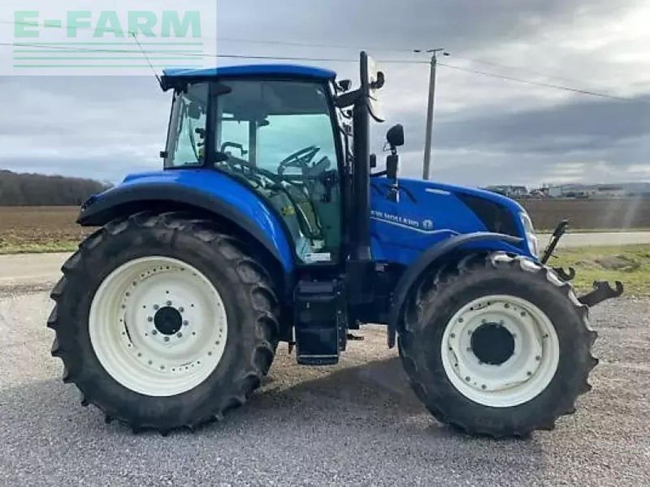 Traktor от тип New Holland t5.120 electro command, Gebrauchtmaschine в MARLENHEIM (Снимка 3)