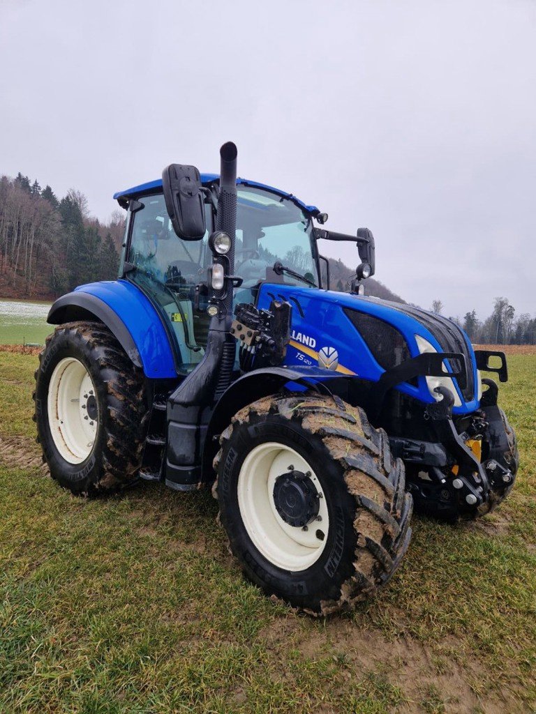 Traktor du type New Holland T5.120 Electro Command, Gebrauchtmaschine en Schaffhausen (Photo 5)