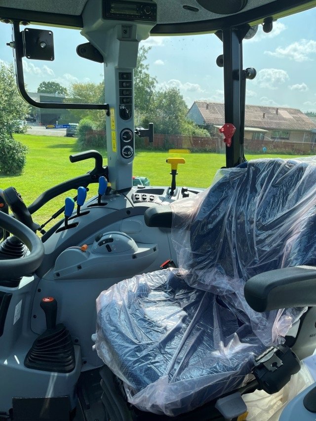 Traktor типа New Holland T5.120 HI-LO TRAKTOR, Gebrauchtmaschine в Rødding (Фотография 8)