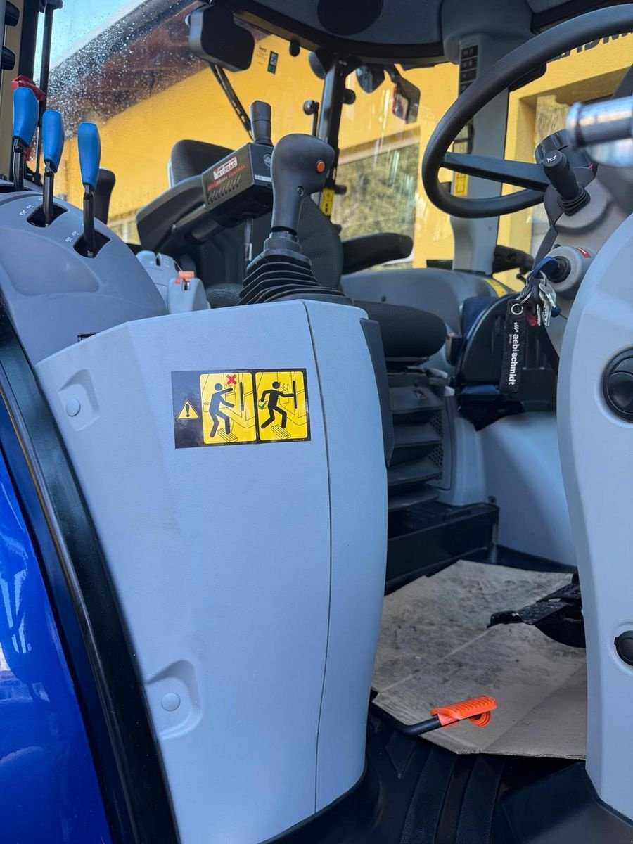 Traktor от тип New Holland T5.120, Vorführmaschine в Burgkirchen (Снимка 9)