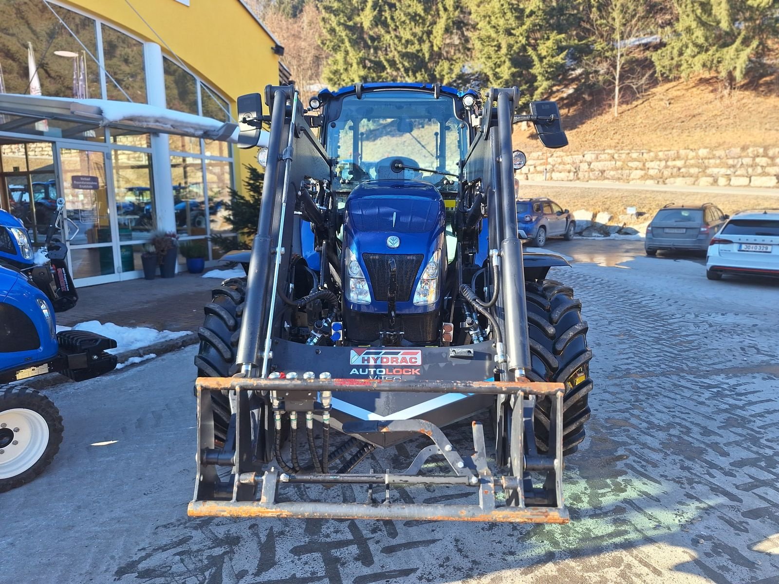 Traktor tipa New Holland T5.120, Vorführmaschine u Burgkirchen (Slika 3)