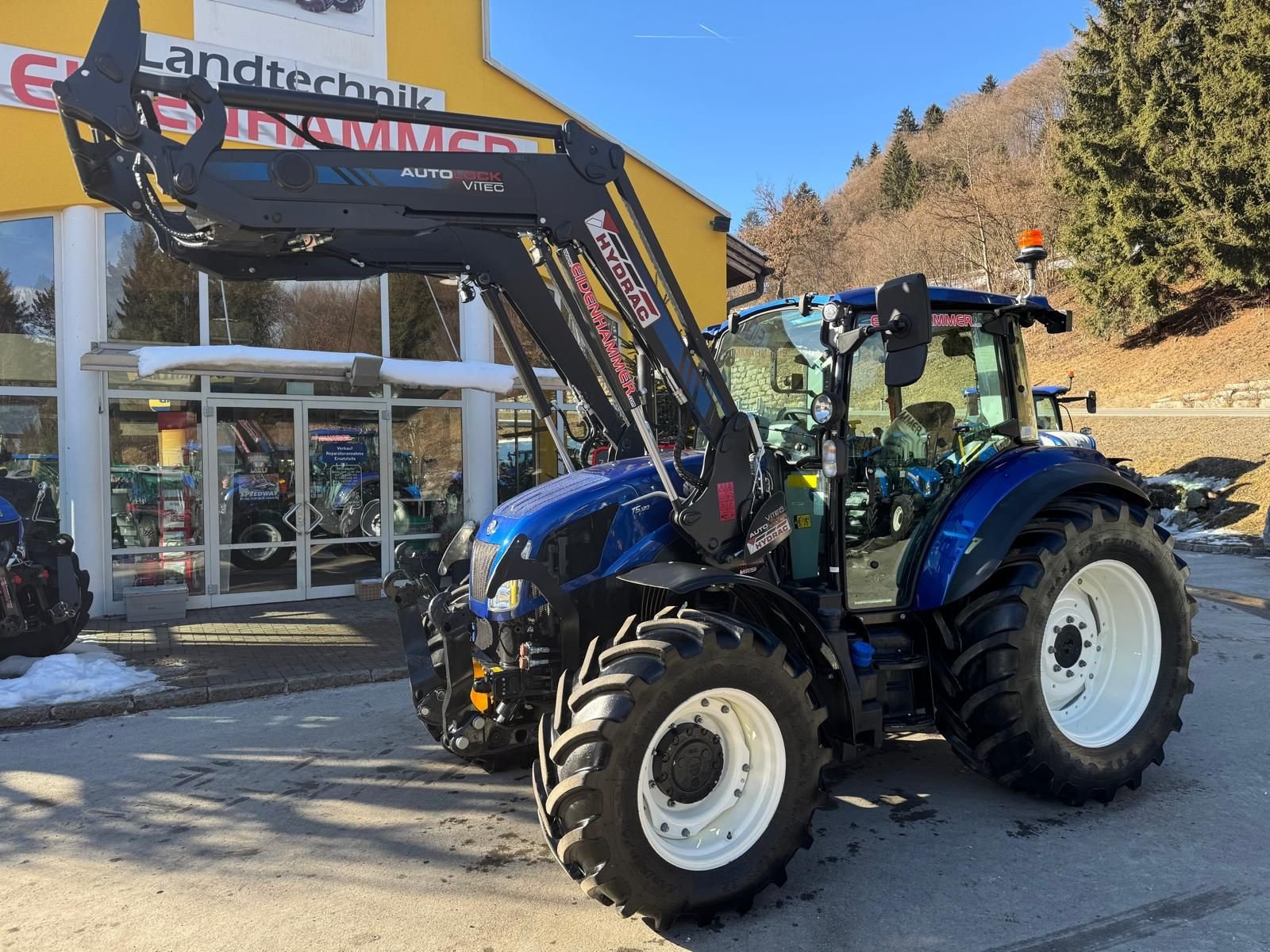 Traktor от тип New Holland T5.120, Vorführmaschine в Burgkirchen (Снимка 1)