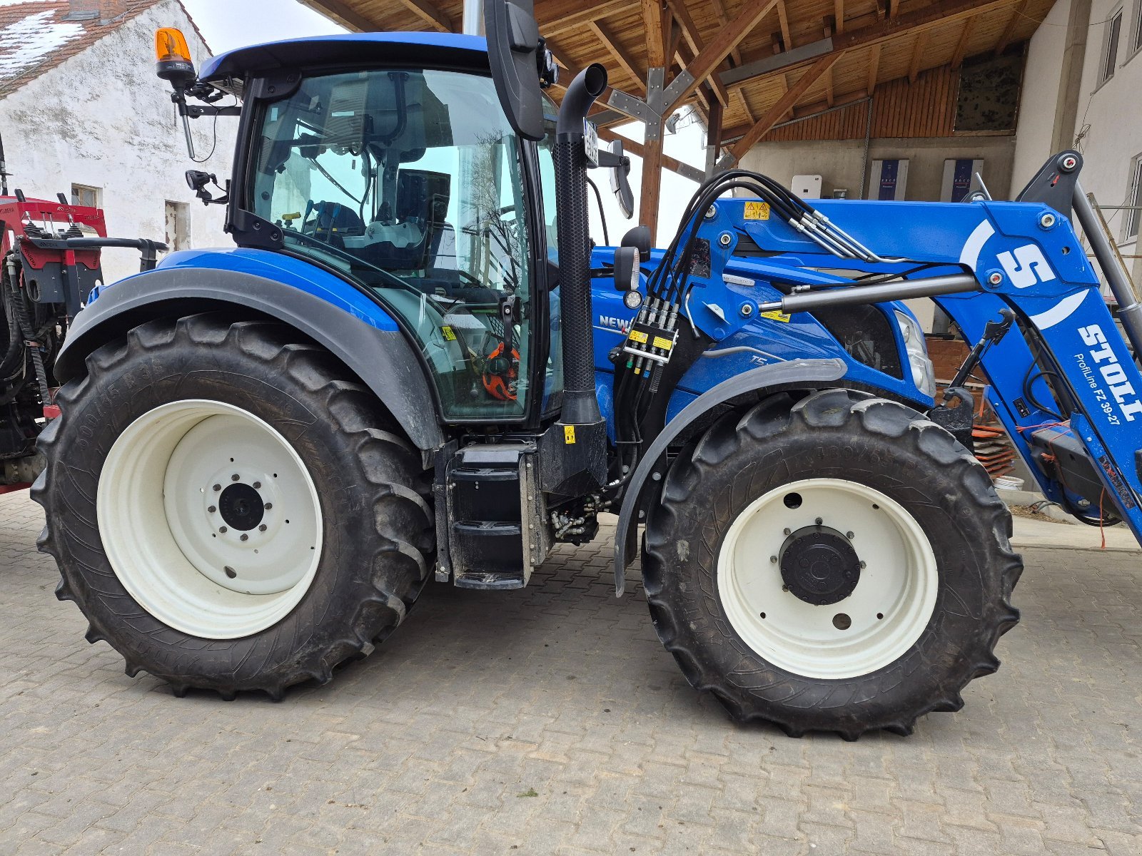 Traktor des Typs New Holland T5.120, Gebrauchtmaschine in Reisbach (Bild 2)