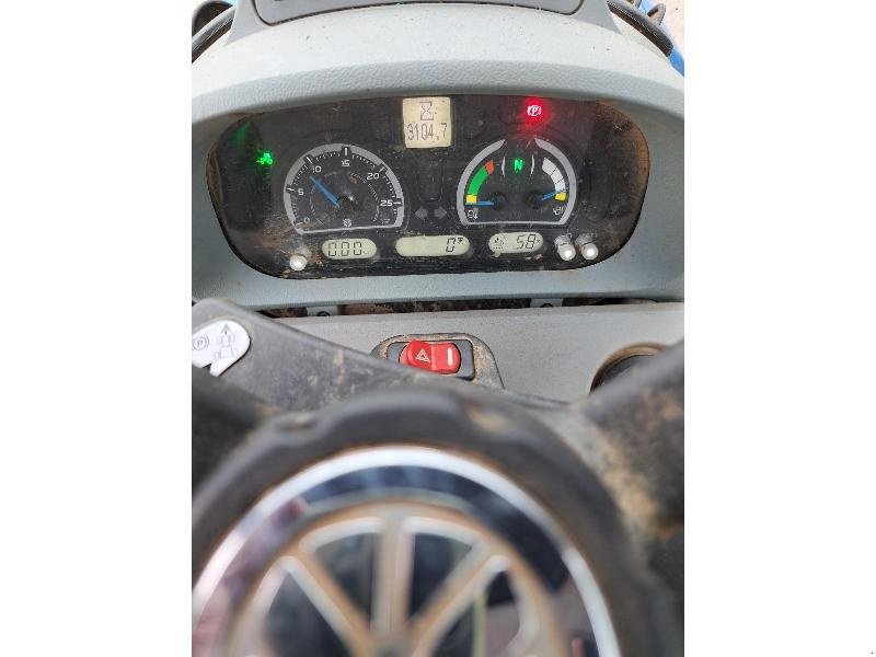 Traktor типа New Holland T5120AC, Gebrauchtmaschine в PLUMELEC (Фотография 10)