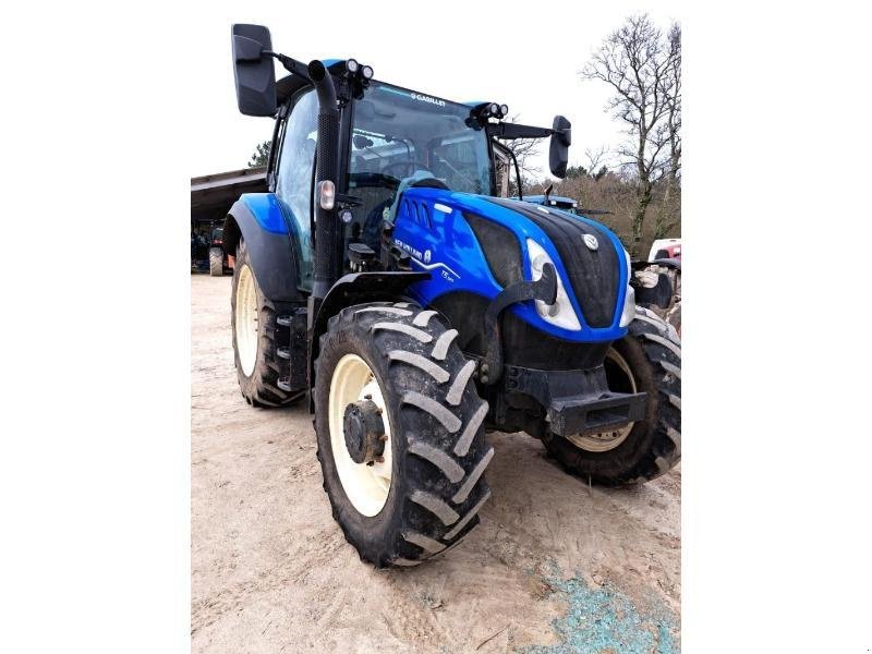 Traktor типа New Holland T5120DYC, Gebrauchtmaschine в PLUMELEC (Фотография 1)