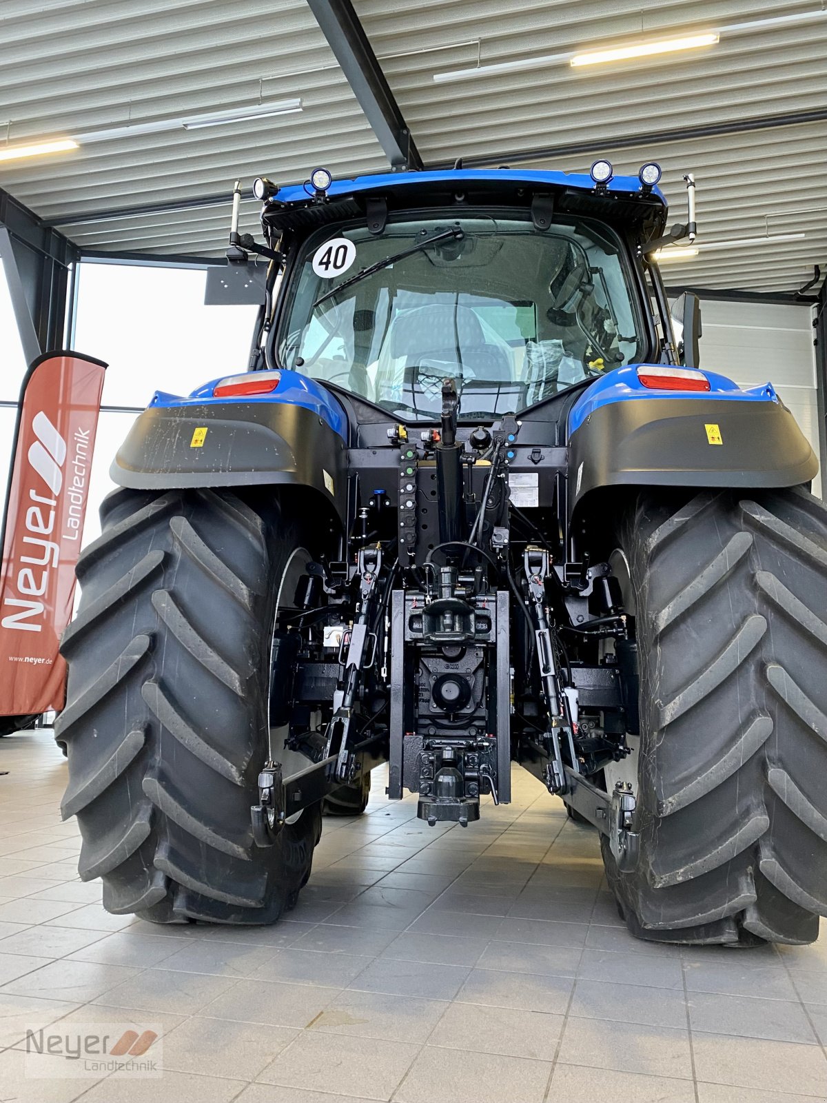 Traktor του τύπου New Holland T5.140 AC BaseTec, Neumaschine σε Bad Waldsee Mennisweiler (Φωτογραφία 4)