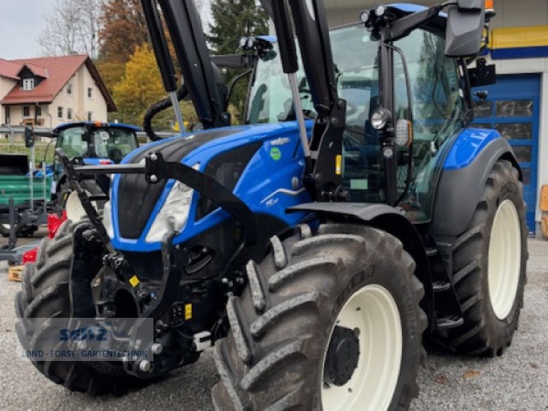 Traktor des Typs New Holland T5.140 AC, Neumaschine in Lindenfels-Glattbach (Bild 1)