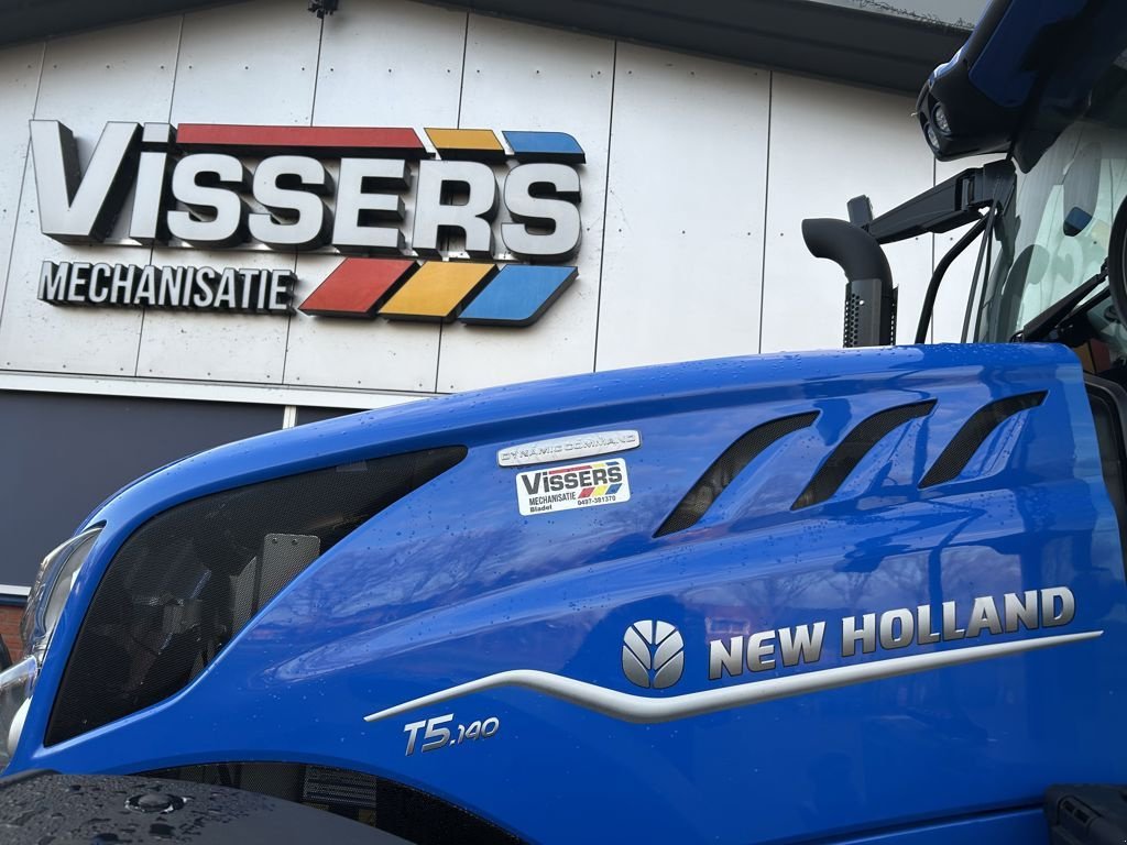 Traktor des Typs New Holland T5.140 DC, Neumaschine in Bladel (Bild 3)