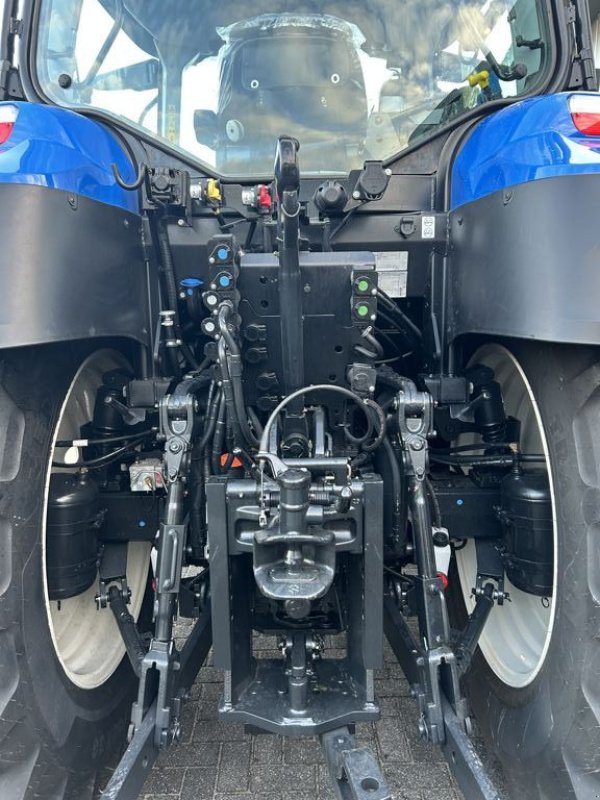 Traktor des Typs New Holland T5.140 DC, Neumaschine in Bladel (Bild 5)