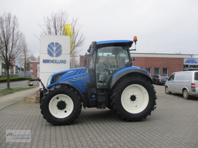 Traktor of the type New Holland T5.140 Dynamic Command, Gebrauchtmaschine in Altenberge (Picture 1)