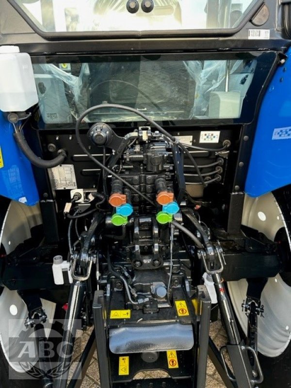 Traktor des Typs New Holland T5.80 DC KABINE MY19, Neumaschine in Haren-Emmeln (Bild 5)