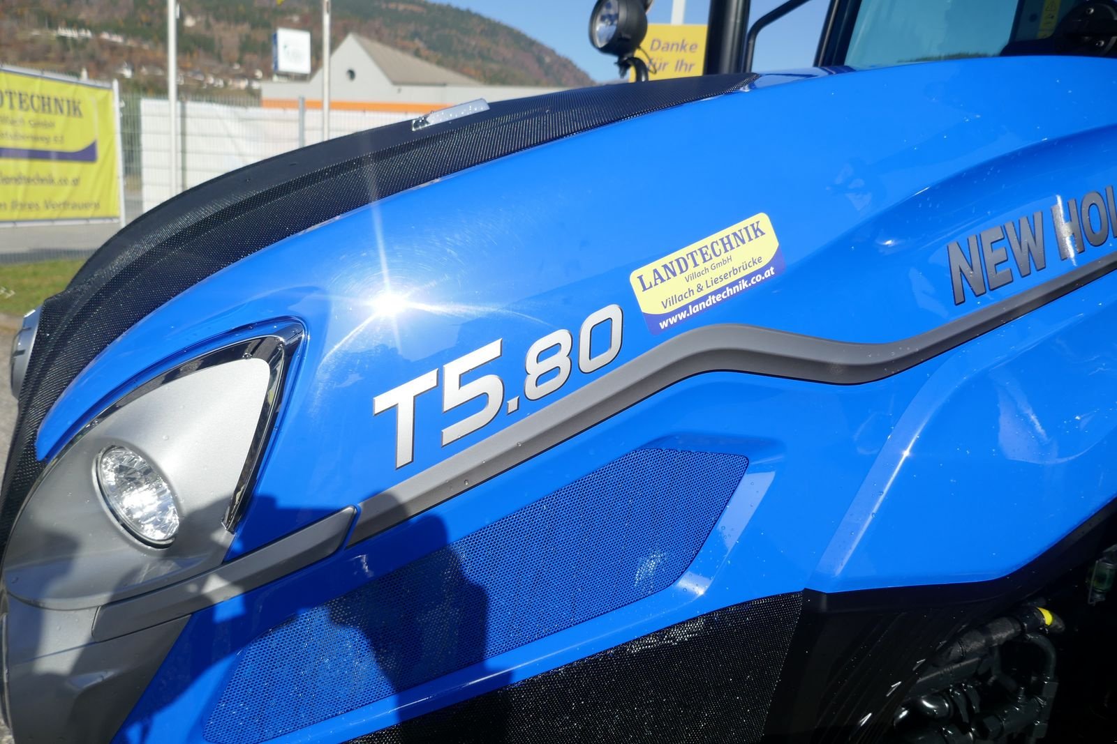 Traktor des Typs New Holland T5.80 Dual Command, Gebrauchtmaschine in Villach (Bild 3)