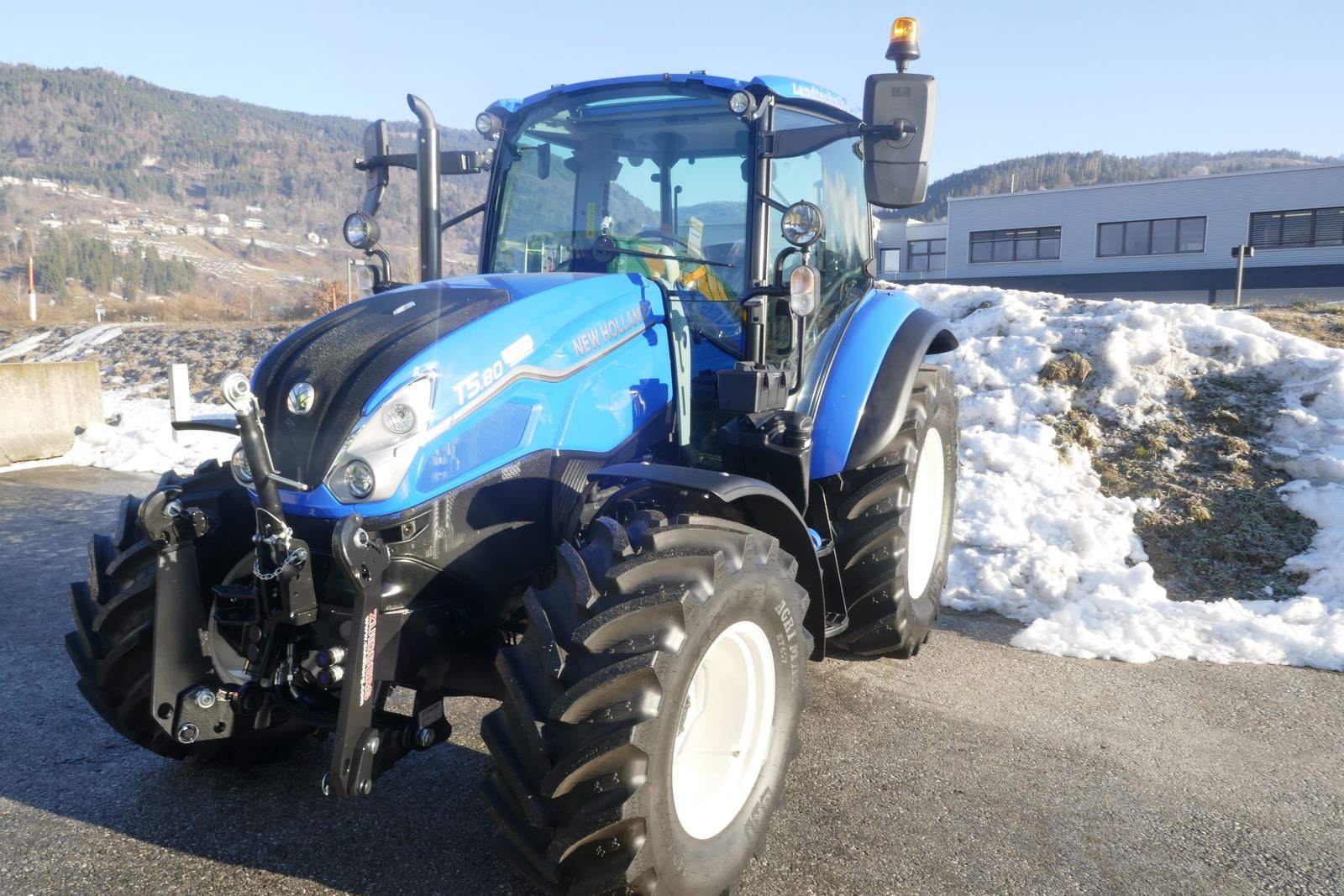 Traktor typu New Holland T5.80 Dual Command, Gebrauchtmaschine v Villach (Obrázek 1)