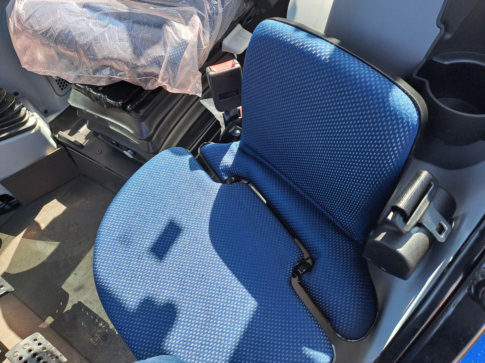 Traktor του τύπου New Holland T5.80 HILO, Neumaschine σε Burgkirchen (Φωτογραφία 18)