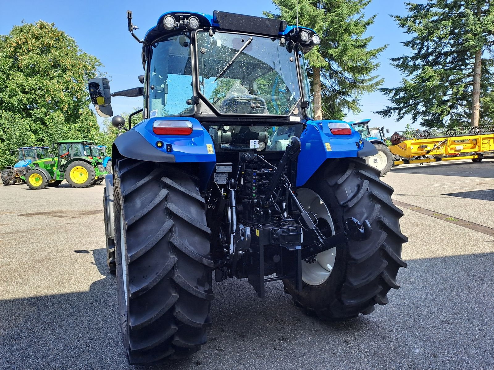 Traktor του τύπου New Holland T5.80 HILO, Neumaschine σε Burgkirchen (Φωτογραφία 9)