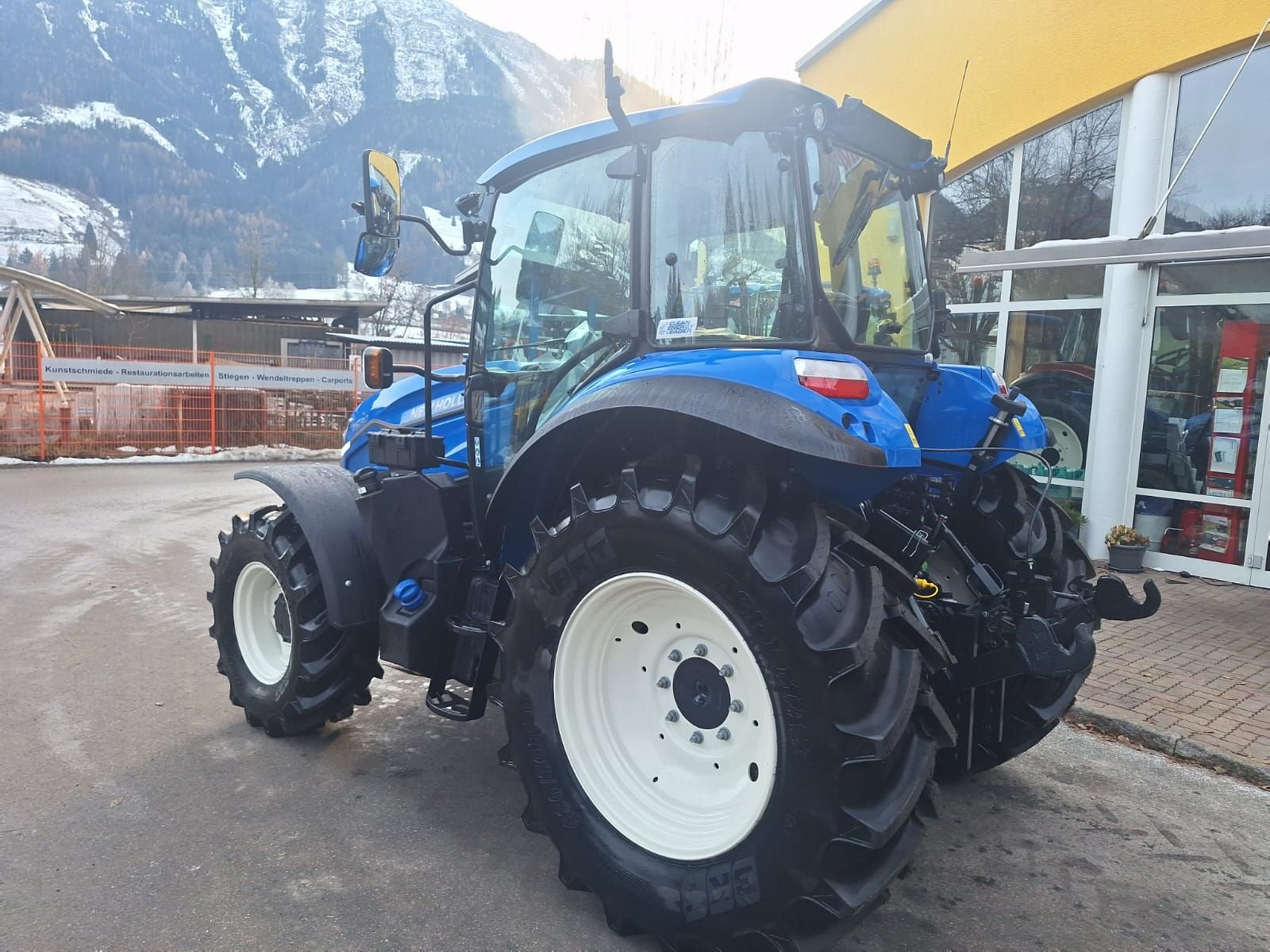 Traktor van het type New Holland T5.80 HILO, Neumaschine in Burgkirchen (Foto 9)