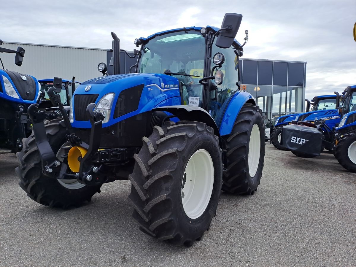 Traktor des Typs New Holland T5.90 Dual Command, Neumaschine in Burgkirchen (Bild 13)